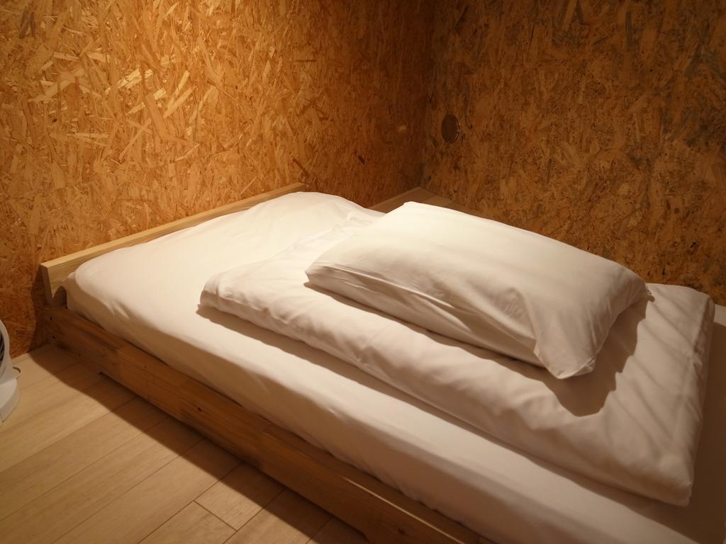 Kawaramachi Domitory Hotell Takamatsu Exteriör bild